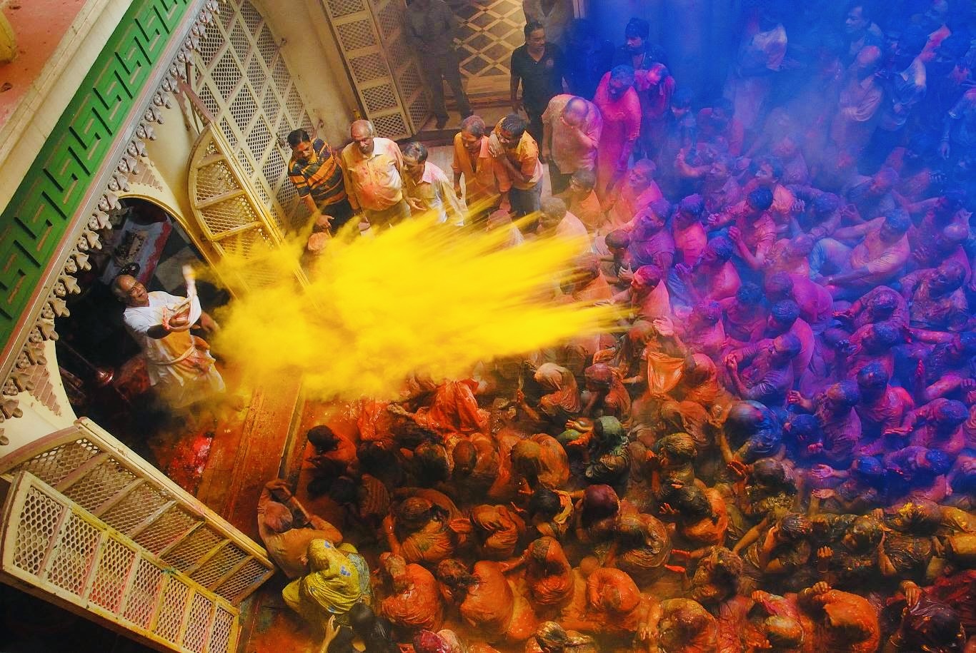 india-holi-vrindavan